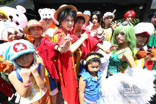 Illustration for article titled One Piece Expo Steamrolls Taiwan